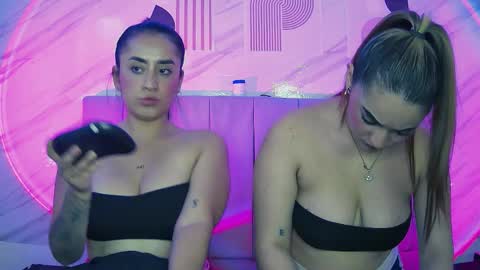 Violett and Ruby online show from October 2025 03:12:02 AM