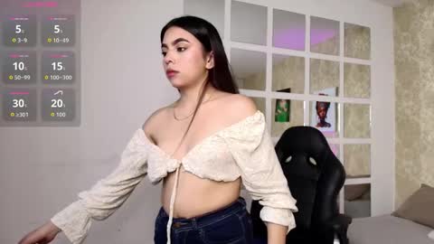 Snapshot of violett_eup chatting on November 2025 05:59:01 PM VIOLETTE online show from November 2025 05:59:01 PM