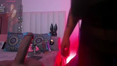 violett_novoa online show from September 2025 12:39:01 PM