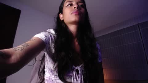 violett_queen122 online show from November 2025 02:55:02 AM