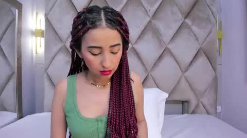 Violett  online show from October 2025 11:55:02 AM