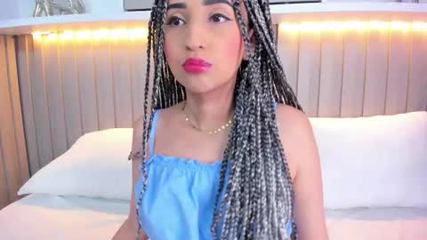 Violett  online show from October 2025 08:09:02 PM