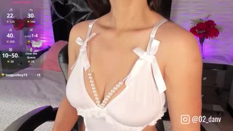 Snapshot of violetta_danvers chatting on October 2025 11:33:02 AM Violetta online show from October 2025 11:33:02 AM