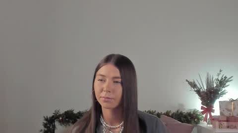 Snapshot of violetta_finch chatting on December 2024 08:24:01 AM violetta_finch online show from December 2024 08:24:01 AM