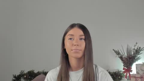 Snapshot of violetta_finch chatting on January 2025 08:11:02 AM violetta_finch online show from January 2025 08:11:02 AM