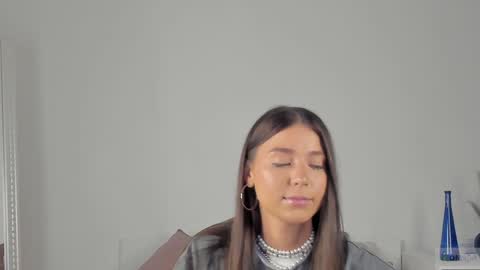 Snapshot of violetta_finch chatting on February 2025 08:29:01 AM violetta_finch online show from February 2025 08:29:01 AM