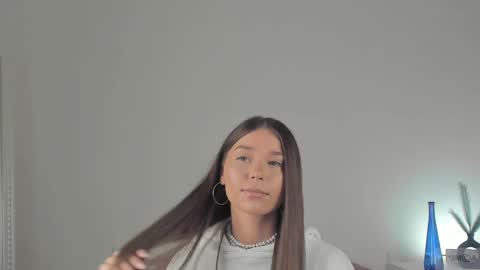 Snapshot of violetta_finch chatting on February 2025 10:26:02 AM violetta_finch online show from February 2025 10:26:02 AM