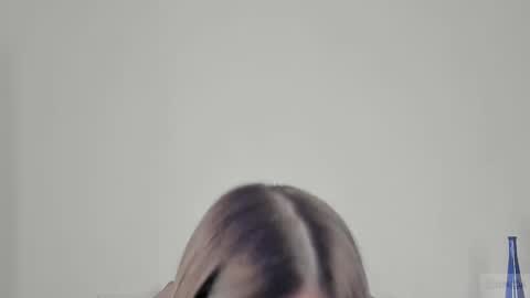 Snapshot of violetta_finch chatting on February 2025 10:17:02 AM violetta_finch online show from February 2025 10:17:02 AM