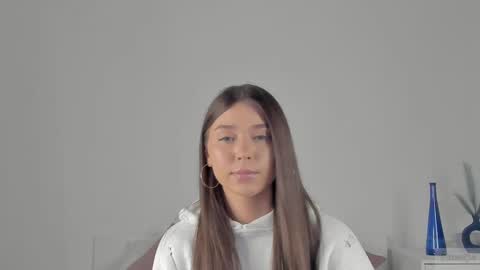 Snapshot of violetta_finch chatting on February 2025 12:47:02 PM violetta_finch online show from February 2025 12:47:02 PM