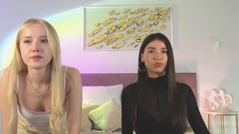 Snapshot of violetta_finch chatting on September 2025 11:15:01 AM violetta_finch online show from September 2025 11:15:01 AM