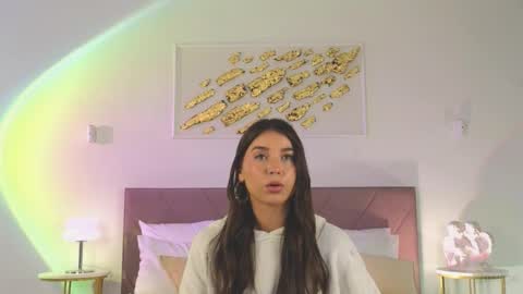 Snapshot of violetta_finch chatting on October 2025 10:32:02 AM violetta_finch online show from October 2025 10:32:02 AM