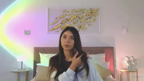 Snapshot of violetta_finch chatting on October 2025 10:23:02 AM violetta_finch online show from October 2025 10:23:02 AM