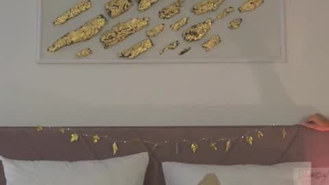 Snapshot of violetta_finch chatting on October 2025 10:36:01 AM violetta_finch online show from October 2025 10:36:01 AM