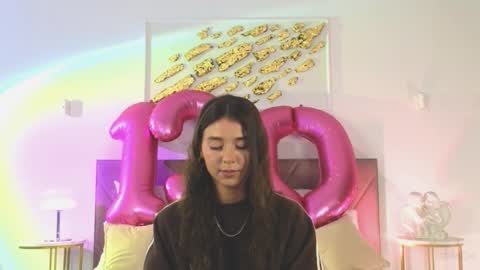 Snapshot of violetta_finch chatting on October 2025 10:43:02 AM violetta_finch online show from October 2025 10:43:02 AM