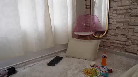 violetta_maki online show from September 2025 05:39:02 PM