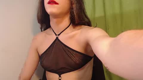 Snapshot of violetta_tss chatting on February 2025 10:31:02 PM Princess Violet Valerious Follow me IGX violetvalerious online show from February 2025 10:31:02 PM
