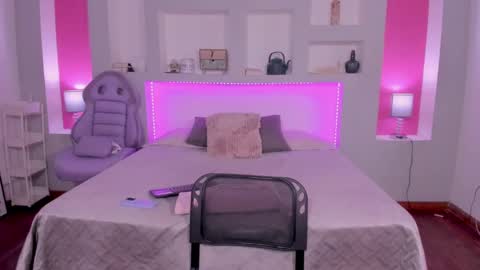ViolettaBaker online show from December 2024 07:48:02 PM