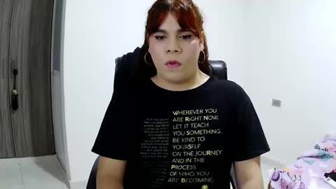 Snapshot of violettacam69 chatting on October 2025 08:59:01 AM violettacam69 online show from October 2025 08:59:01 AM