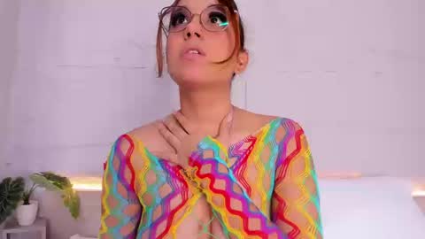 Snapshot of violettaevans_ chatting on September 2025 07:50:02 PM Violetta online show from September 2025 07:50:02 PM