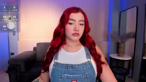 Snapshot of violettcastel chatting on February 2025 07:30:01 PM Violett Castel online show from February 2025 07:30:01 PM