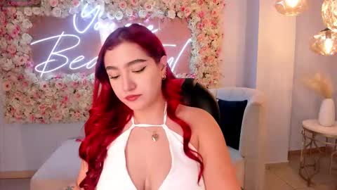Snapshot of violettcastel chatting on September 2025 05:36:02 PM Violett Castel online show from September 2025 05:36:02 PM