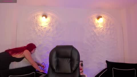 Snapshot of violettcastel chatting on October 2025 05:44:01 PM Violett Castel online show from October 2025 05:44:01 PM