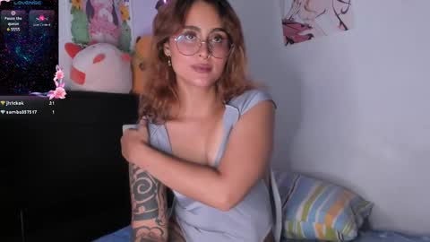 Violette  online show from February 2025 06:47:02 PM