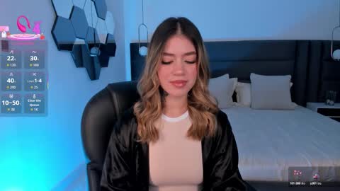 Snapshot of violetthansson chatting on October 2025 07:14:01 PM Violett online show from October 2025 07:14:01 PM