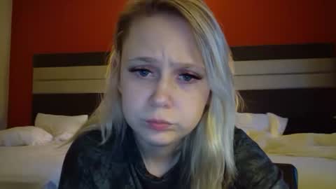 Violet Valentine online show from September 2025 05:49:01 PM
