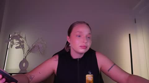 Violla online show from September 2025 11:22:02 AM