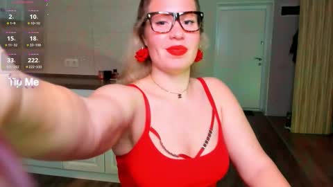 Snapshot of vip_juicy chatting on October 2025 07:06:01 AM VelvettTime online show from October 2025 07:06:01 AM