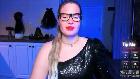 Snapshot of vip_juicy chatting on October 2025 12:22:02 PM VelvettTime online show from October 2025 12:22:02 PM