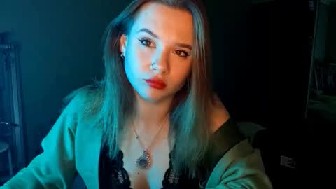 Snapshot of virgiehackney chatting on October 2025 12:17:02 PM Mia online show from October 2025 12:17:02 PM