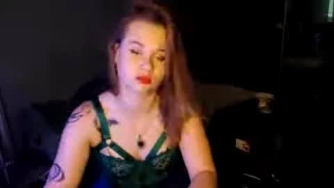 Snapshot of virgiehackney chatting on October 2025 01:00:01 PM Mia online show from October 2025 01:00:01 PM