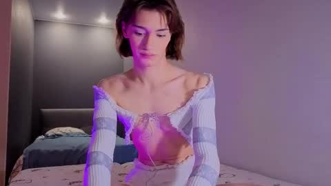 Snapshot of vitahoins chatting on November 2025 09:06:01 PM vitahoins online show from November 2025 09:06:01 PM