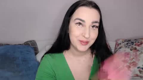 Vitalina online show from December 2024 01:10:01 PM