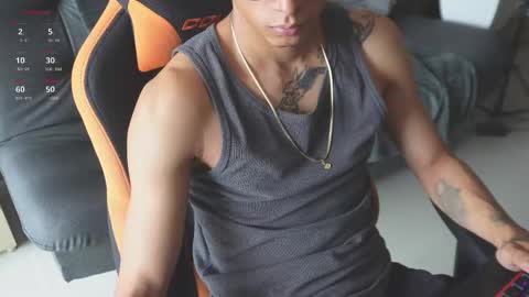 Snapshot of vito_benz chatting on October 2025 05:32:02 PM VITO BENZ online show from October 2025 05:32:02 PM