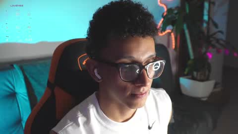 Snapshot of vito_benz chatting on October 2025 02:44:01 AM VITO BENZ online show from October 2025 02:44:01 AM