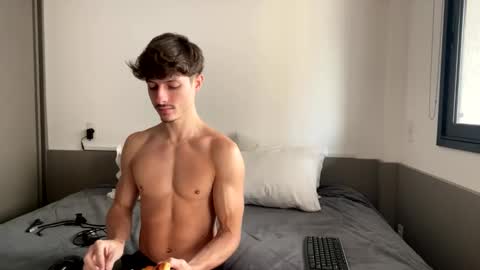 Snapshot of vitoraugustoxxx chatting on October 2025 11:47:02 AM vitoraugustoxxx online show from October 2025 11:47:02 AM