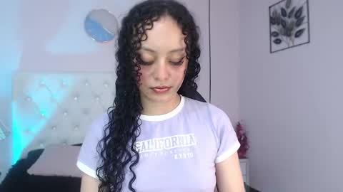 Vivi online show from October 2025 05:10:01 AM