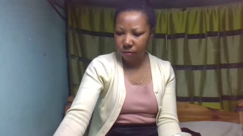 viviane0812 online show from September 2025 02:16:02 PM