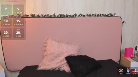 Vivian online show from September 2025 12:41:01 PM