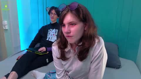 VIVIARAGENDY online show from September 2025 03:34:01 PM