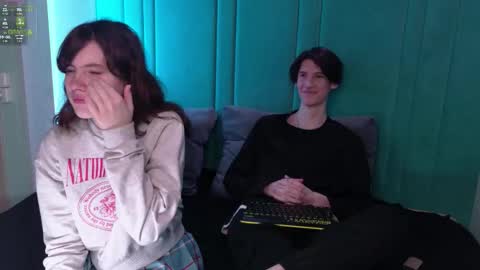 VIVIARAGENDY online show from September 2025 10:25:02 AM