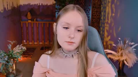 Vivien online show from September 2025 09:09:01 AM