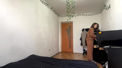 Snapshot of viviennebreihan chatting on November 2025 07:09:01 AM Vivi online show from November 2025 07:09:01 AM