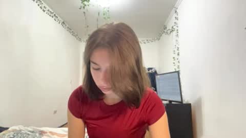 Snapshot of viviennebreihan chatting on November 2025 07:09:02 AM Vivi online show from November 2025 07:09:02 AM