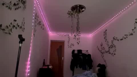 Snapshot of viviennebreihan chatting on December 2025 06:14:03 PM Vivi online show from December 2025 06:14:03 PM