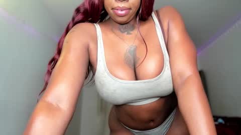 Snapshot of vixen_sasha chatting on December 2025 10:47:01 PM Sasha Malone online show from December 2025 10:47:01 PM