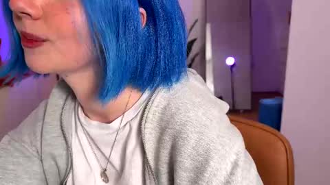 Polly  Online mostly at 9pm-2am UK Time online show from February 2025 06:16:01 PM